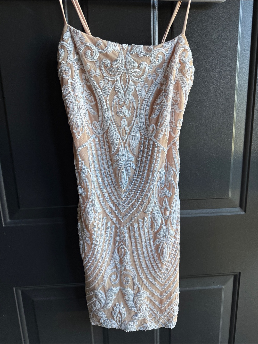 Windsor illusion nude/white sequin Spaghetti Strap Homecoming Mini Dress Size XS